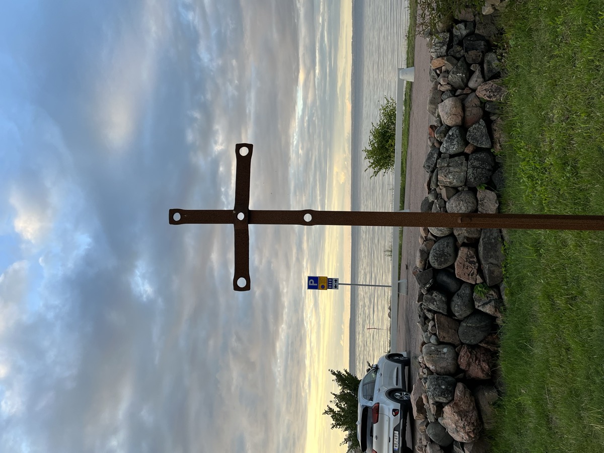 Utsikt mot havet från stugan